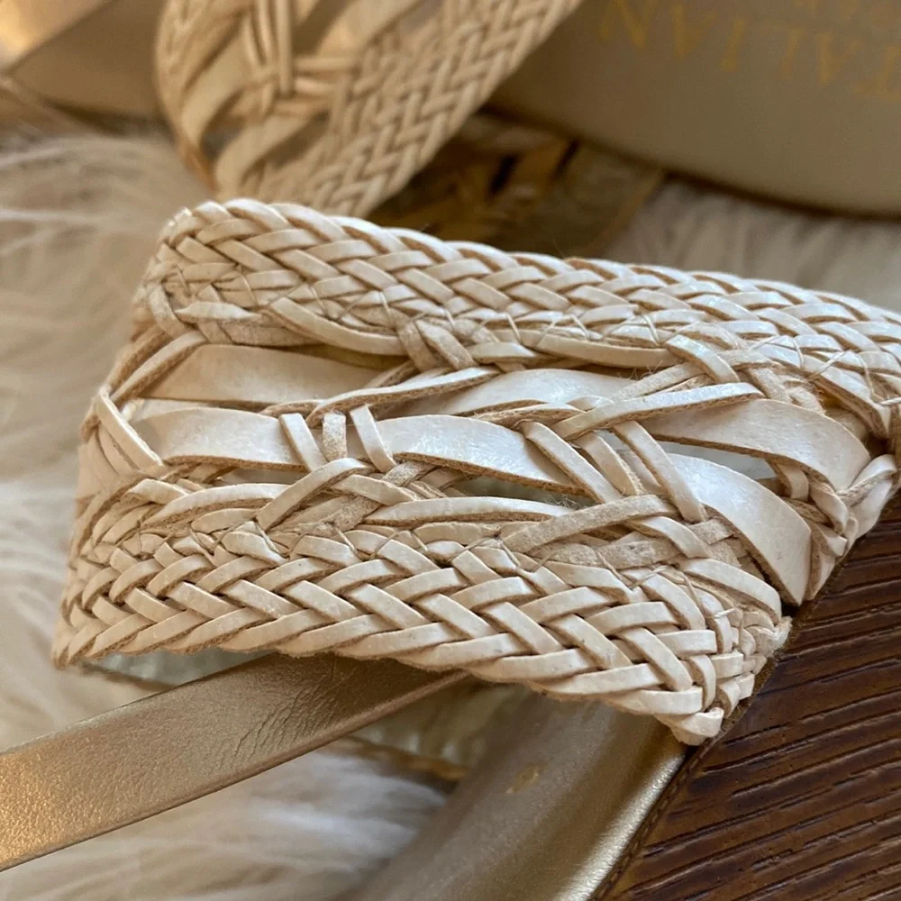 Italian Shoemakers Cream and Brown Wedges - Picture 8 of 16